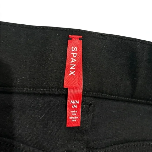 SPANX SPANXshape™ EveryWear Flare Jeans Black-Size Medium - Picture 3 of 6